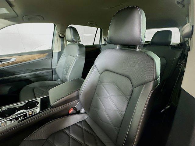 used 2025 Volkswagen Atlas car, priced at $34,300
