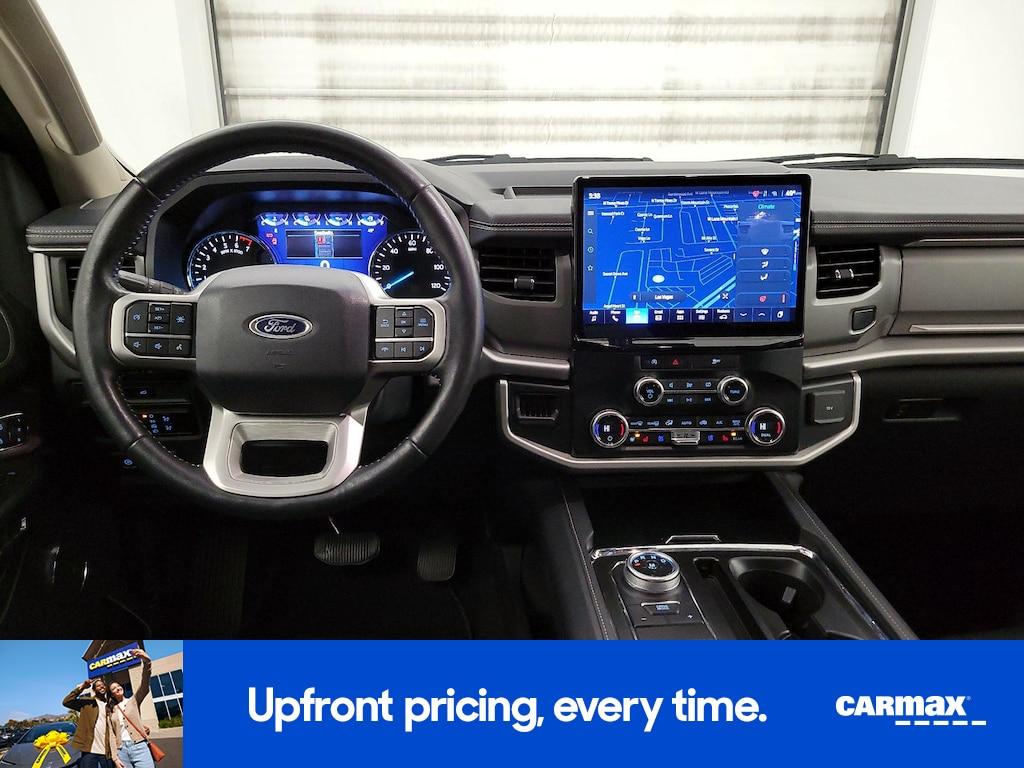 used 2024 Ford Expedition car, priced at $39,998