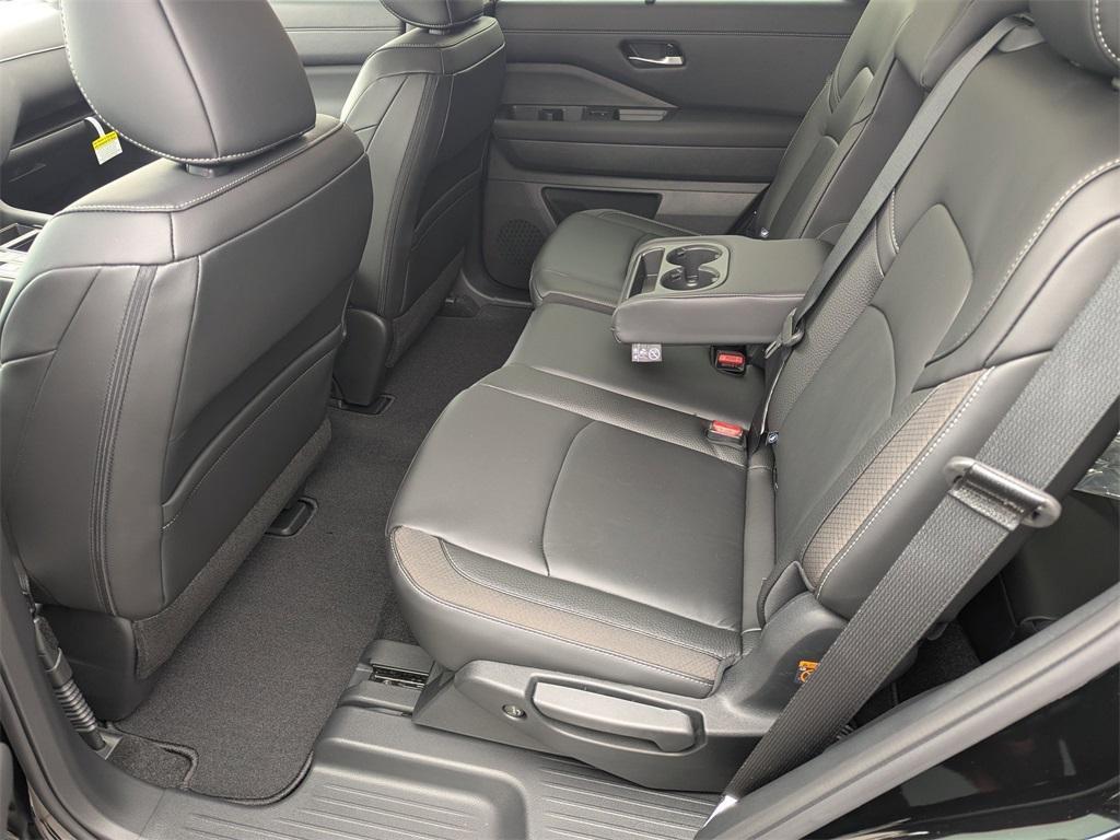 new 2025 Nissan Pathfinder car, priced at $36,610