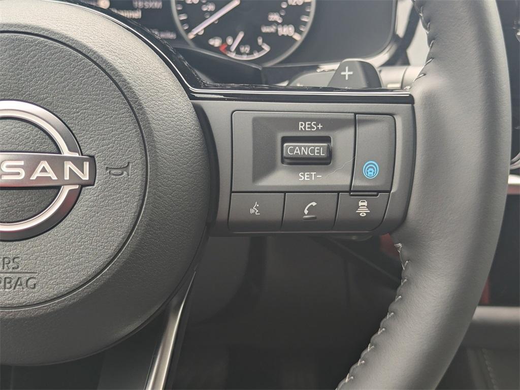 new 2025 Nissan Pathfinder car, priced at $36,610