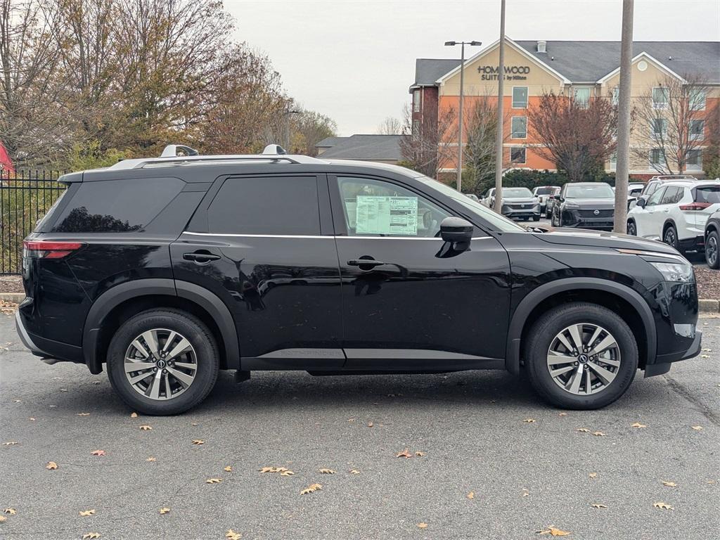 new 2025 Nissan Pathfinder car, priced at $36,610