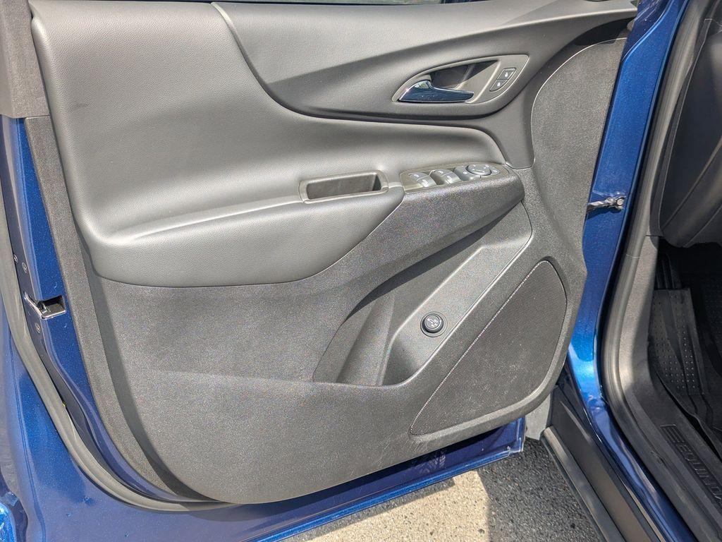 used 2023 Chevrolet Equinox car, priced at $20,990