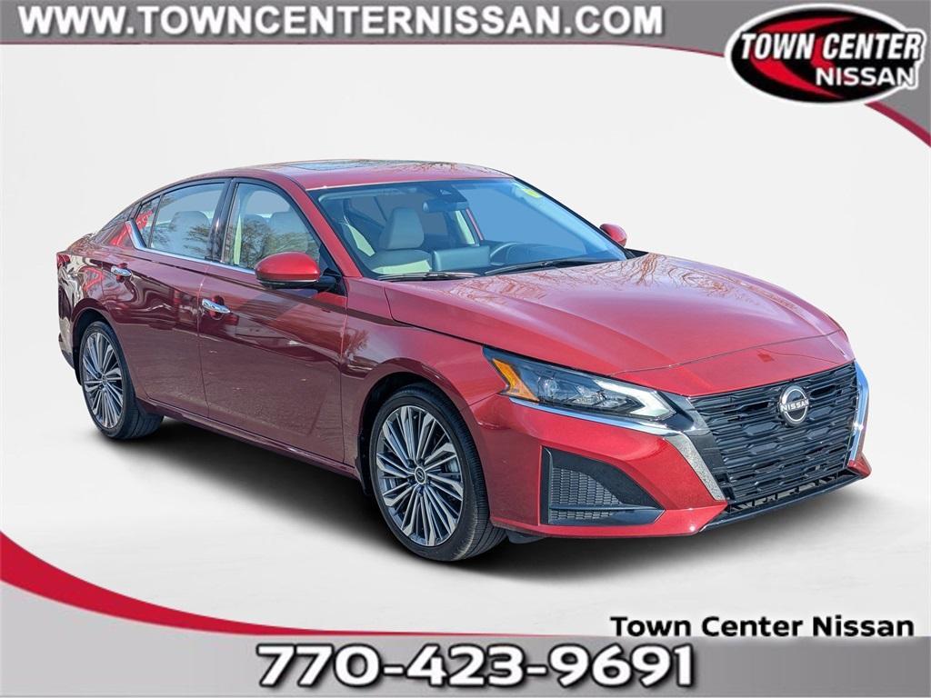 used 2025 Nissan Altima car, priced at $28,990