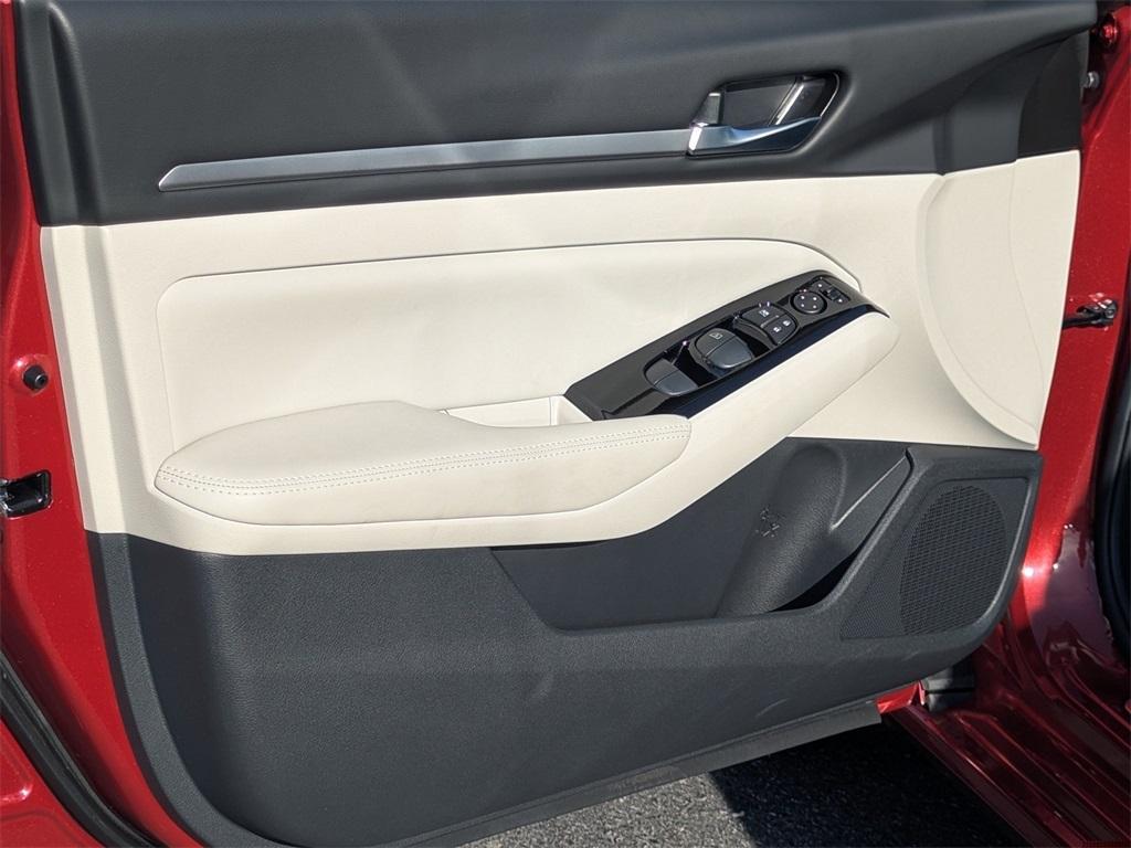 used 2025 Nissan Altima car, priced at $28,990