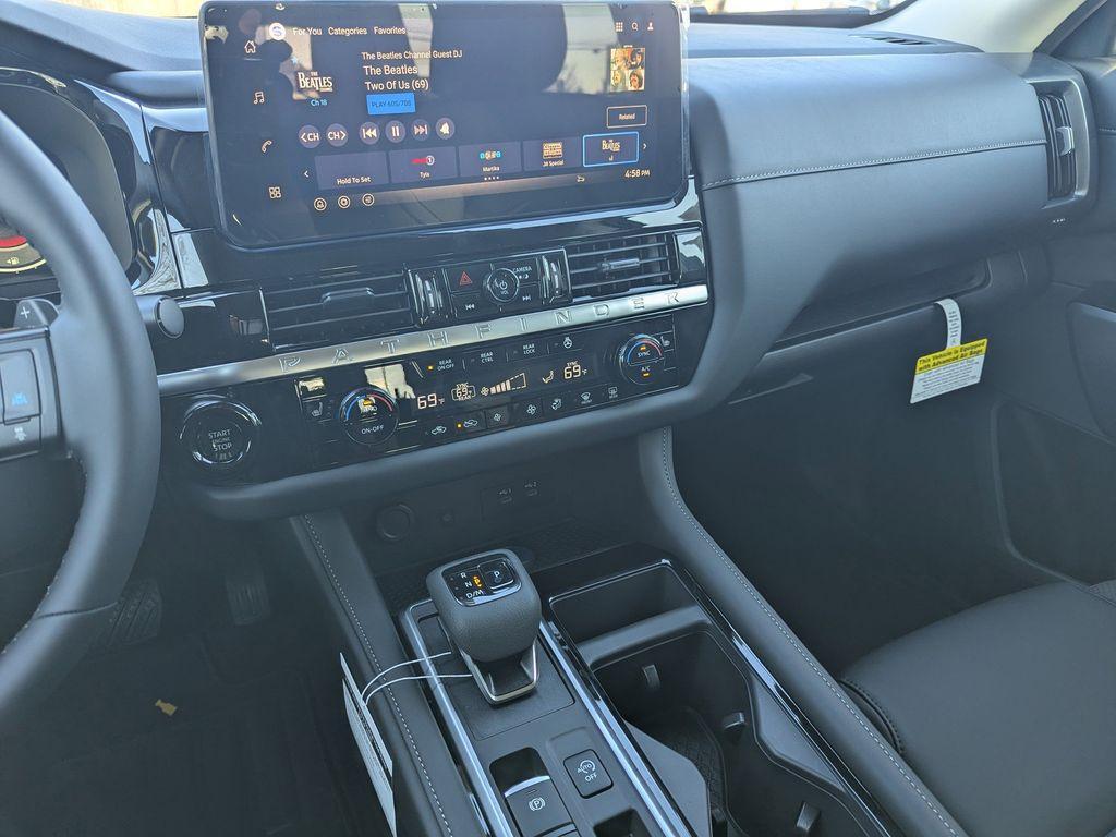 new 2026 Nissan Pathfinder car, priced at $40,427