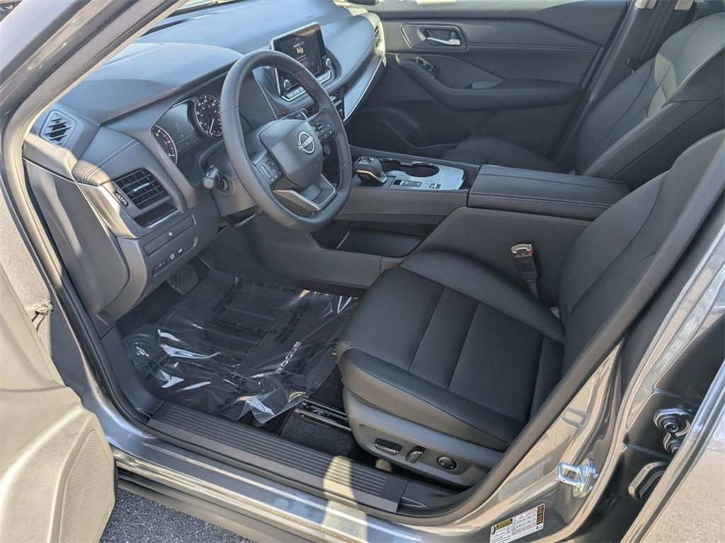 used 2025 Nissan Rogue car, priced at $29,990