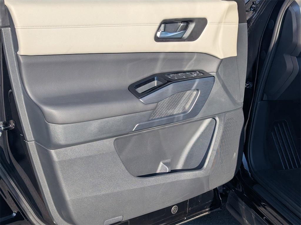 new 2026 Nissan Pathfinder car, priced at $45,544