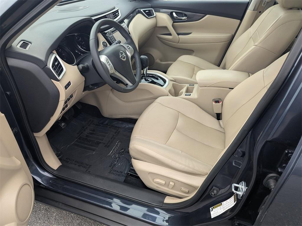 used 2016 Nissan Rogue car, priced at $10,990