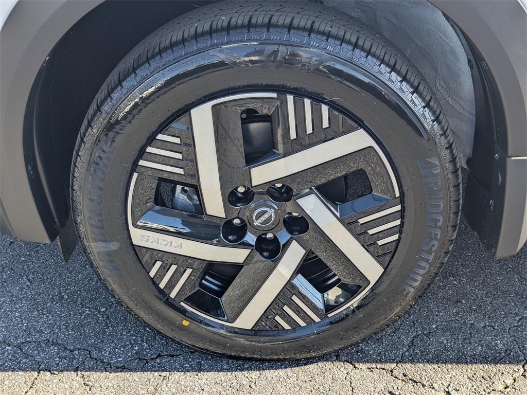 new 2026 Nissan Kicks car, priced at $25,923