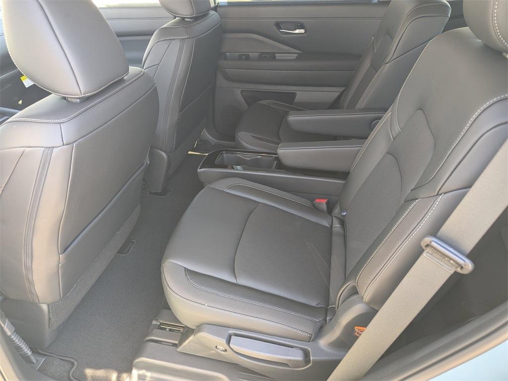 new 2026 Nissan Pathfinder car, priced at $44,049