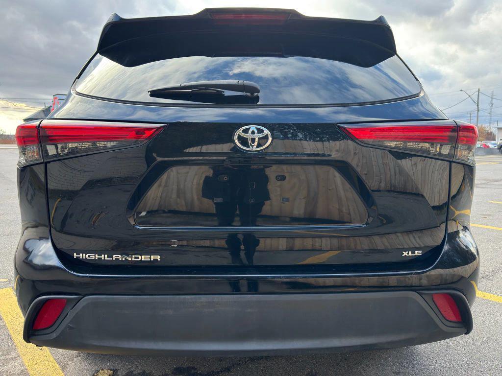used 2023 Toyota Highlander car, priced at $29,888