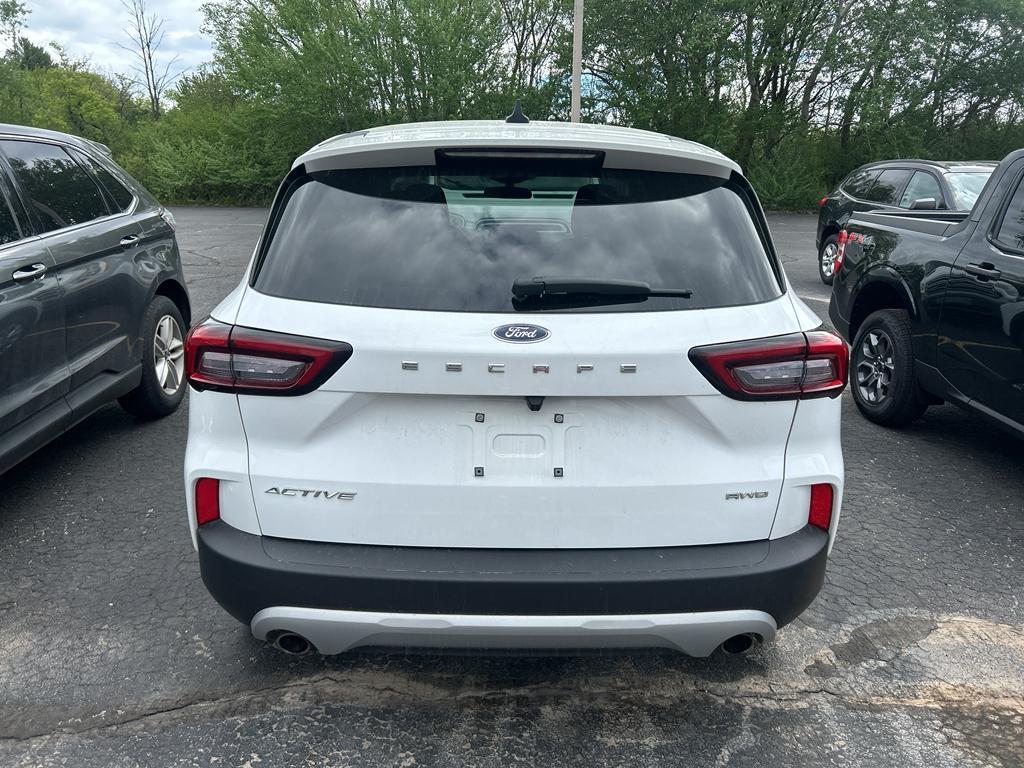 used 2025 Ford Escape car, priced at $23,998