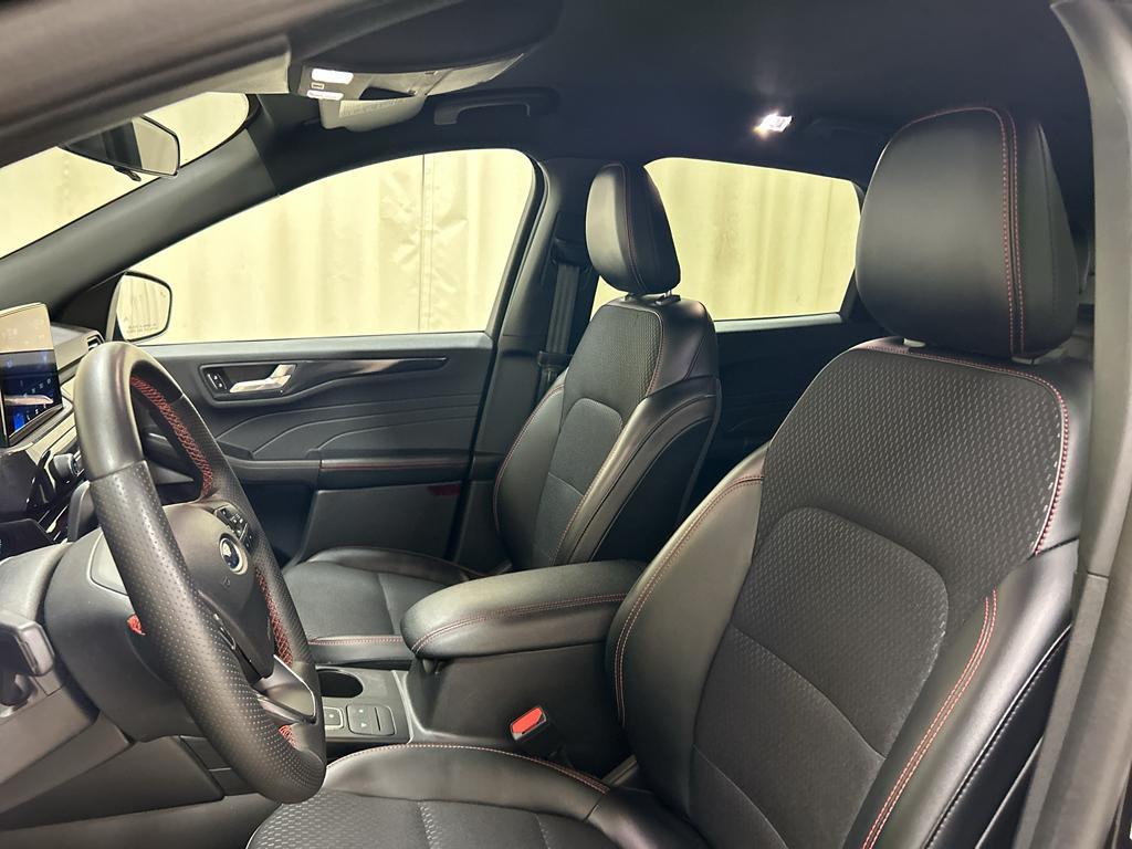 used 2025 Ford Escape car, priced at $23,297