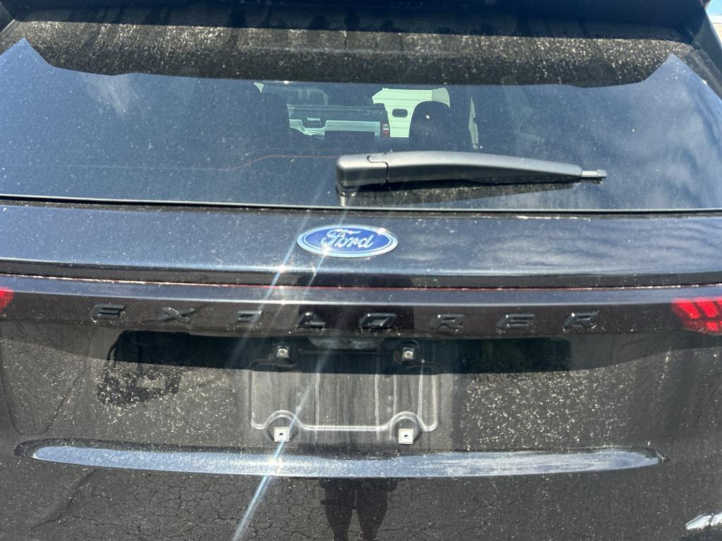 used 2025 Ford Explorer car, priced at $39,993