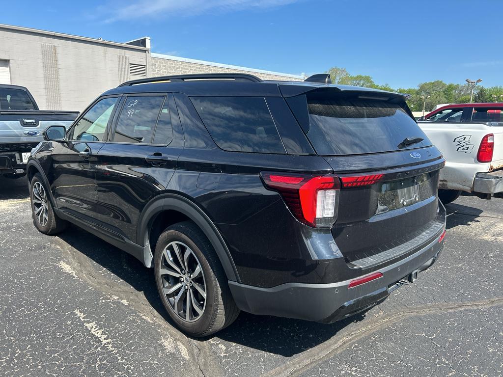used 2025 Ford Explorer car, priced at $39,993