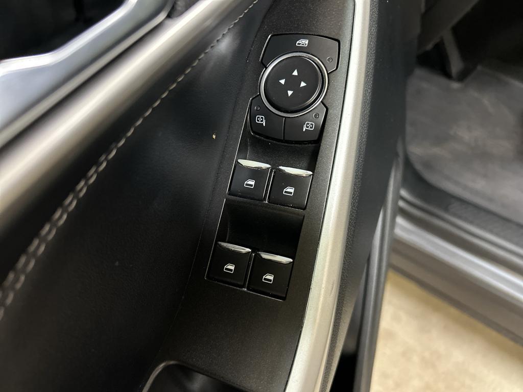 used 2022 Ford Explorer car, priced at $27,993