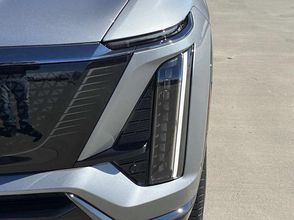 new 2026 Cadillac VISTIQ car, priced at $80,390