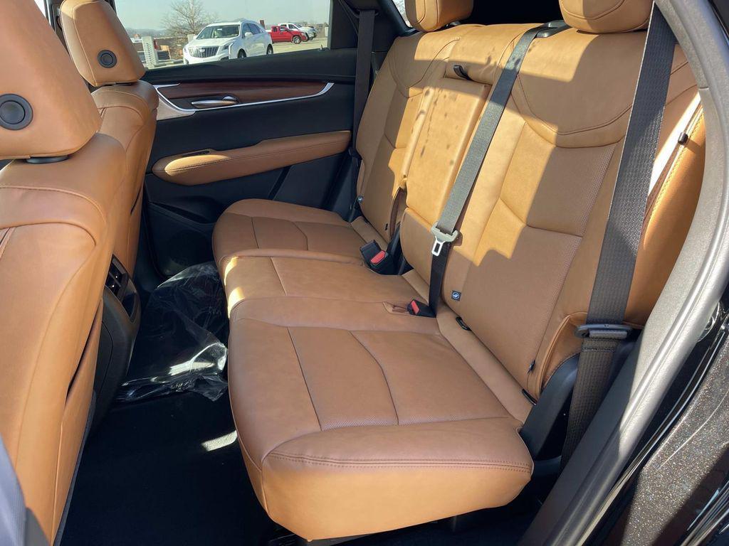 new 2026 Cadillac XT5 car, priced at $56,619