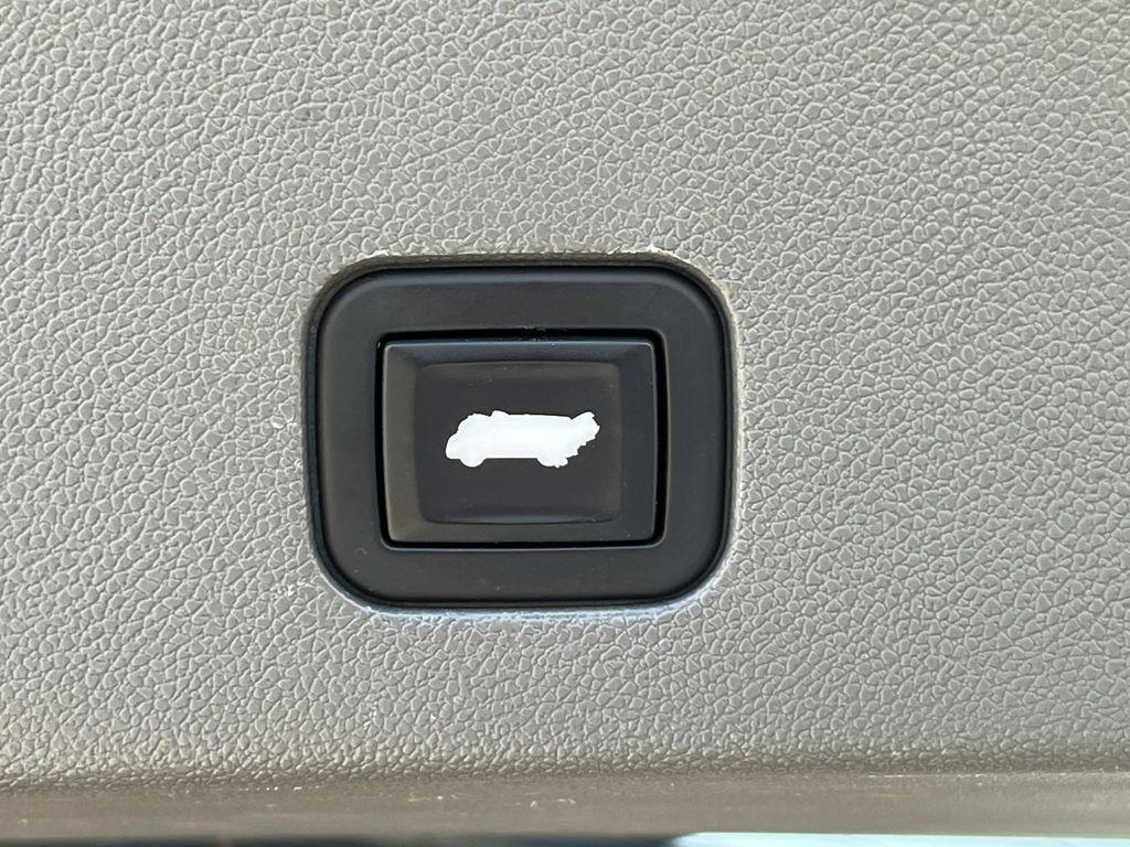 used 2021 Cadillac XT6 car, priced at $24,699