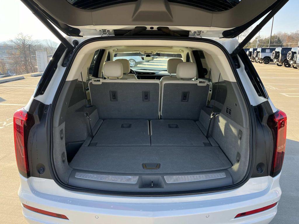 used 2021 Cadillac XT6 car, priced at $24,699