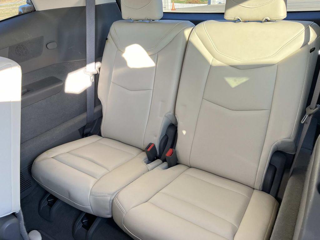 used 2021 Cadillac XT6 car, priced at $24,699