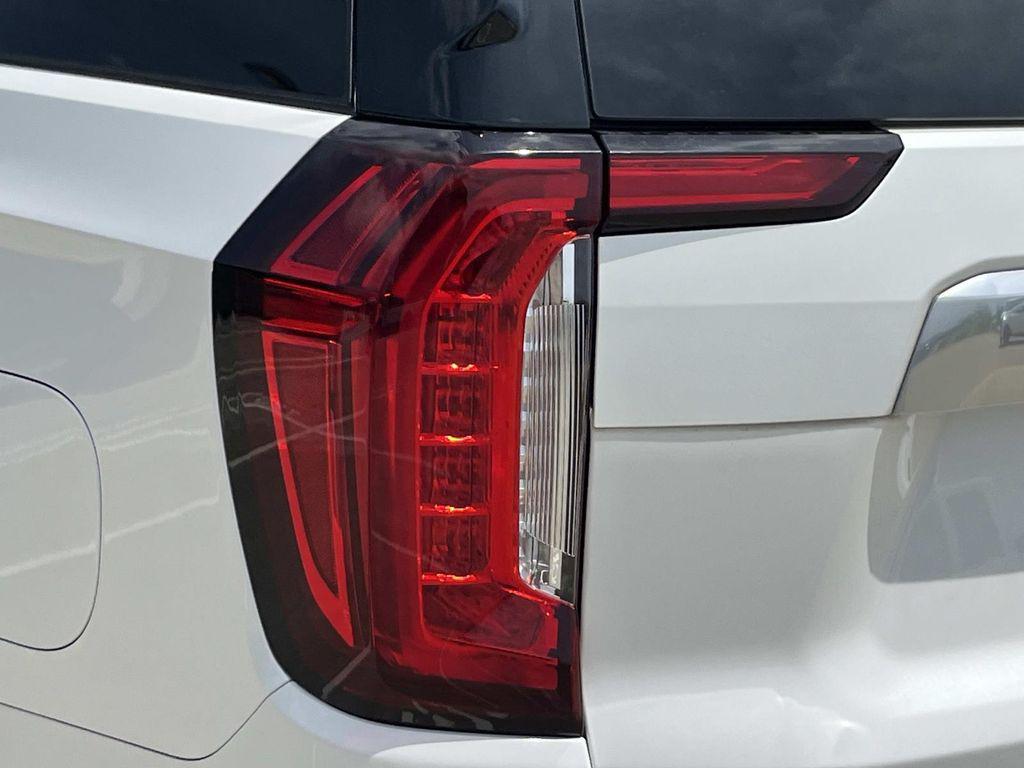 used 2021 GMC Yukon car, priced at $41,992