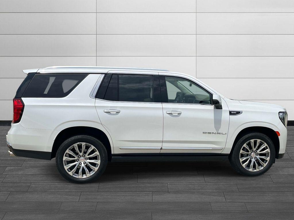 used 2021 GMC Yukon car, priced at $41,992