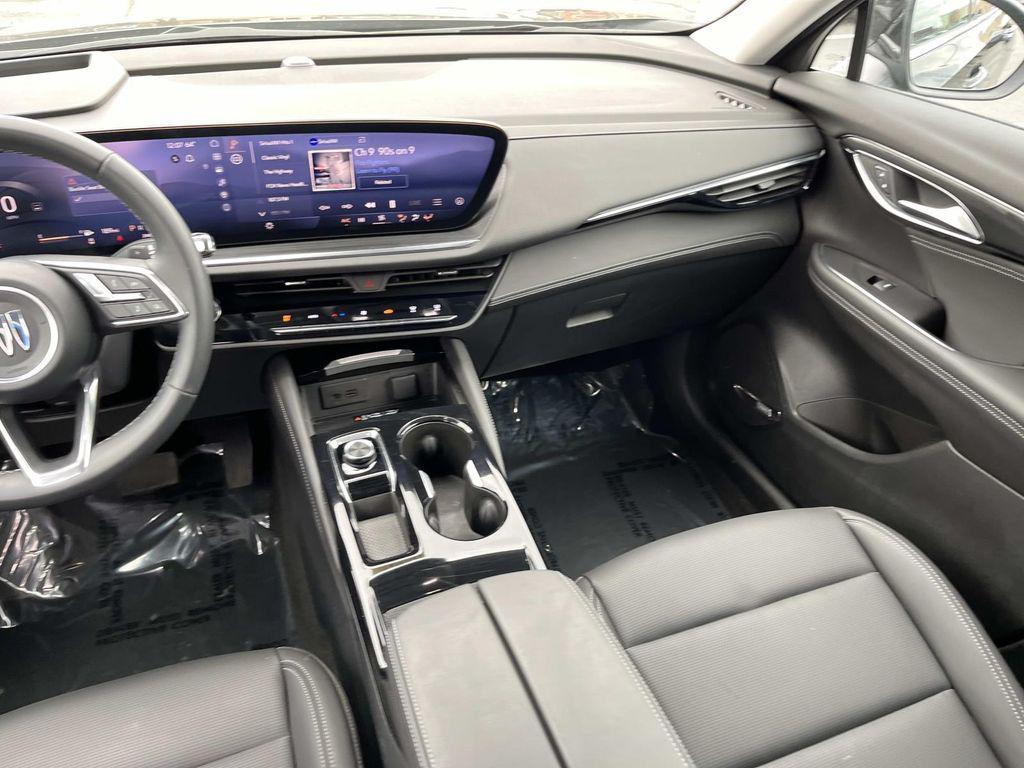 used 2025 Buick Envision car, priced at $31,900