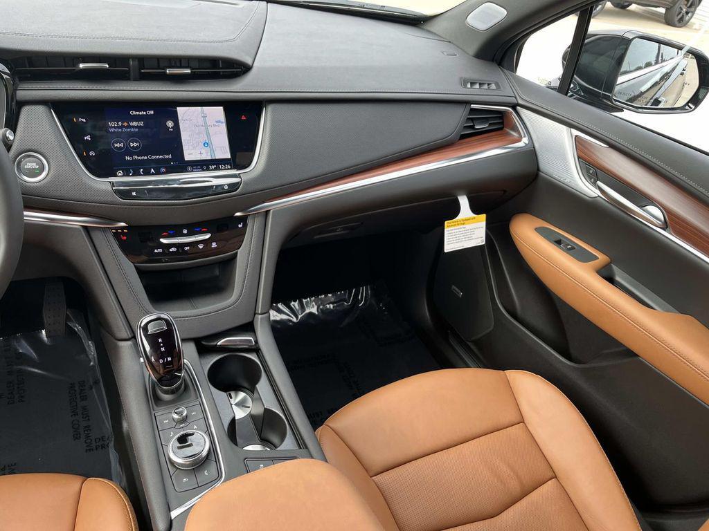 new 2026 Cadillac XT5 car, priced at $55,920