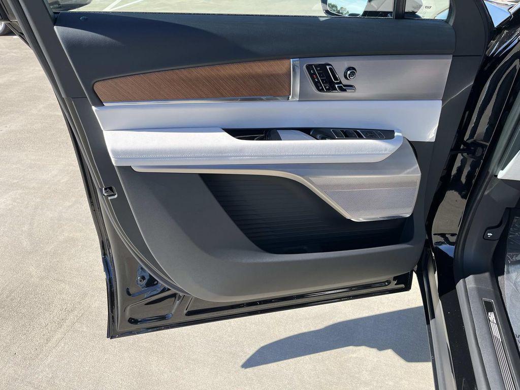 new 2026 Cadillac VISTIQ car, priced at $81,015