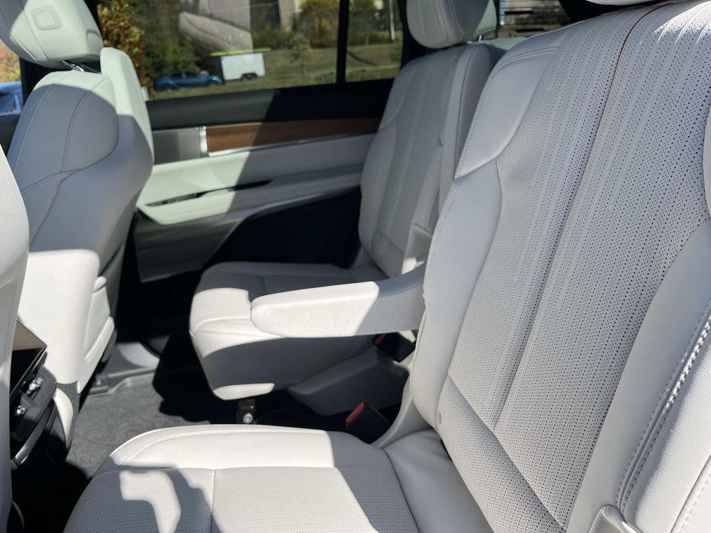 new 2026 Cadillac VISTIQ car, priced at $81,015