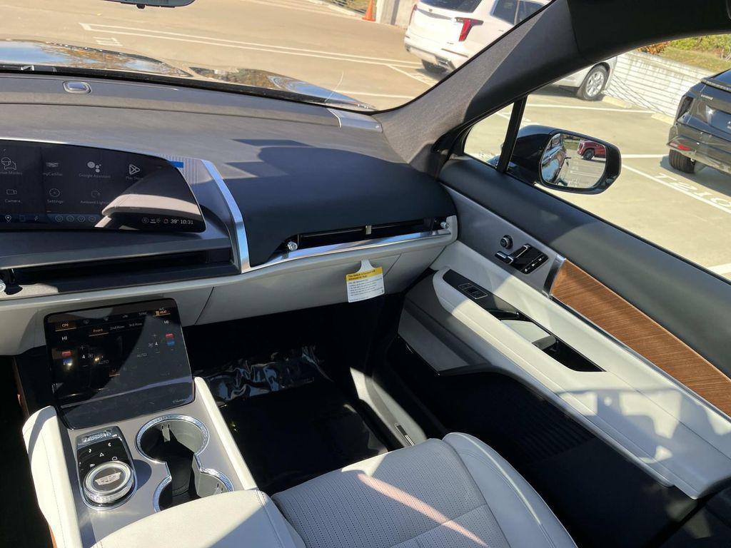 new 2026 Cadillac VISTIQ car, priced at $81,015