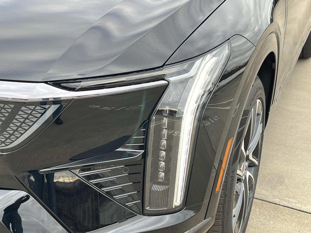 new 2026 Cadillac OPTIQ car, priced at $52,995
