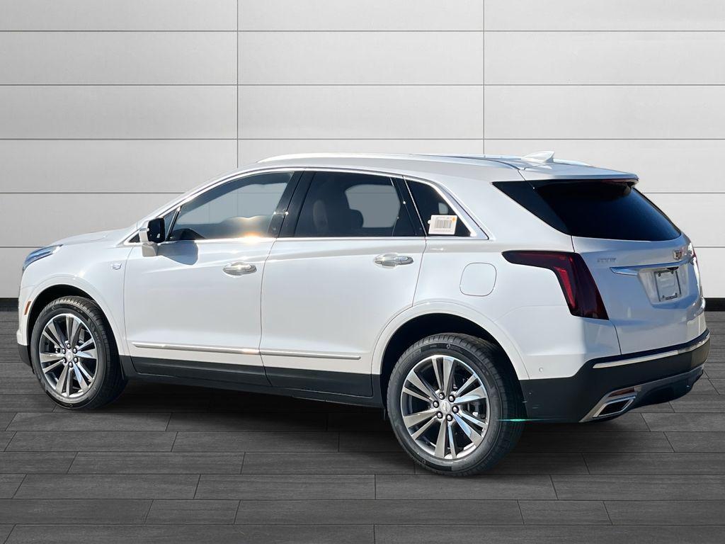 new 2026 Cadillac XT5 car, priced at $60,595