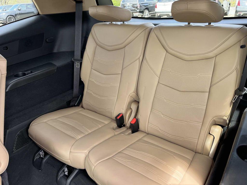 used 2025 Cadillac XT6 car, priced at $57,900