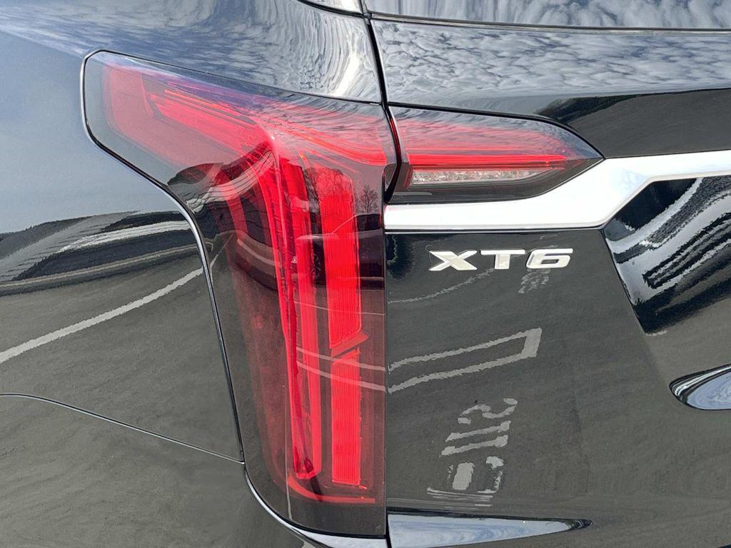 used 2025 Cadillac XT6 car, priced at $57,900