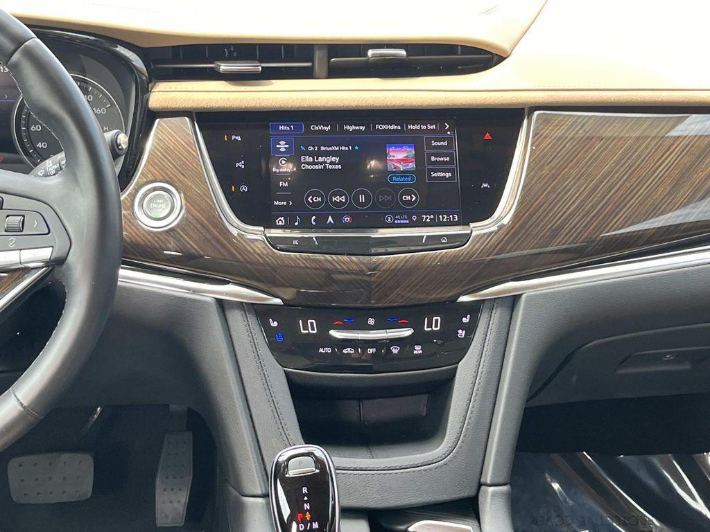used 2025 Cadillac XT6 car, priced at $57,900