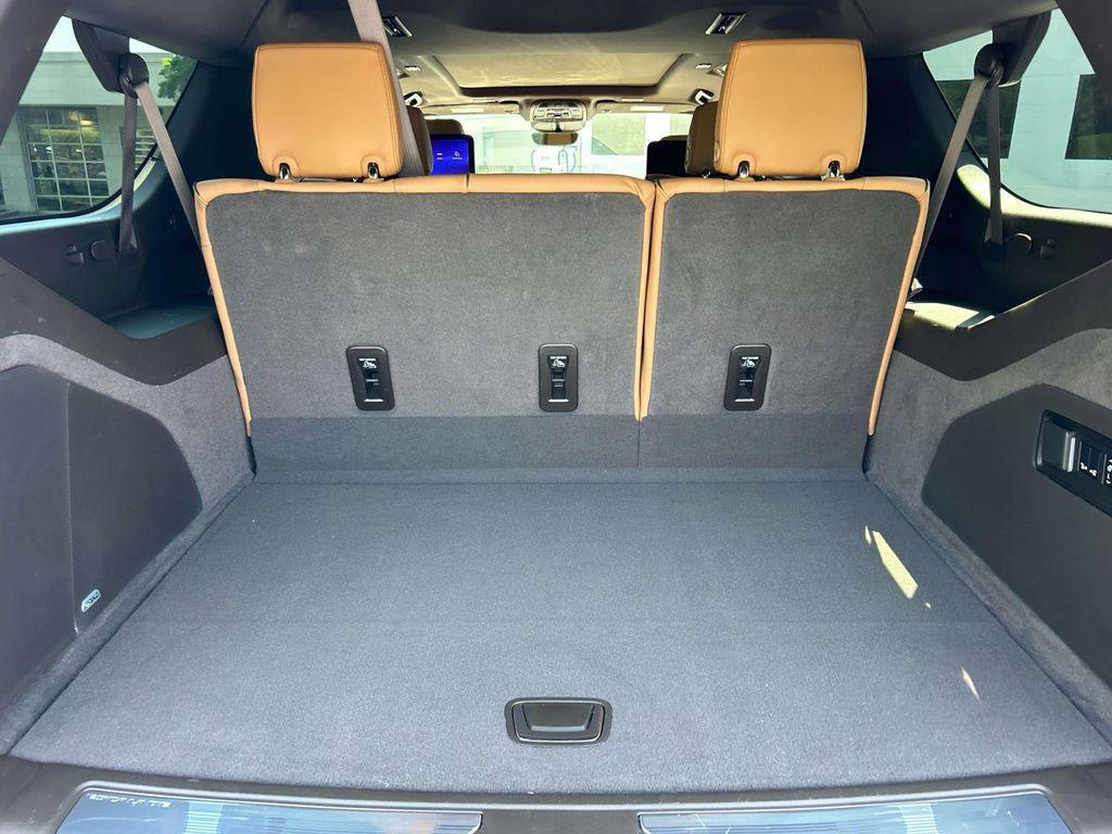 used 2025 Cadillac Escalade ESV car, priced at $99,999