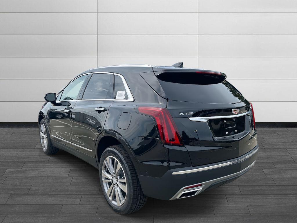 new 2025 Cadillac XT5 car, priced at $57,190
