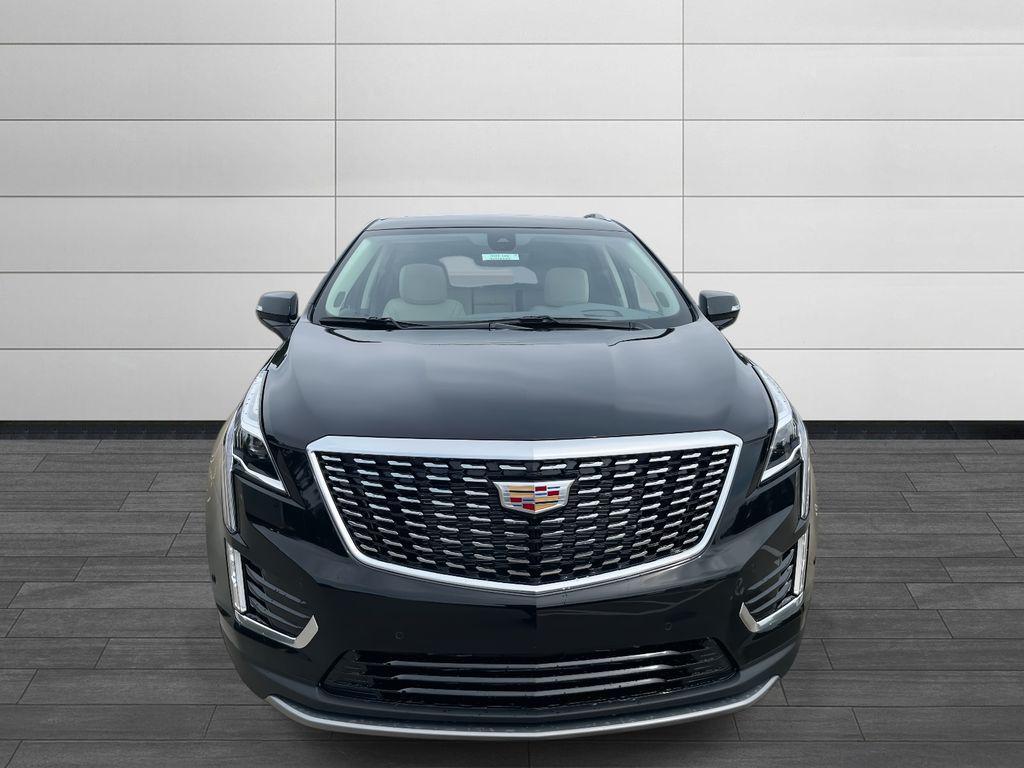 new 2025 Cadillac XT5 car, priced at $57,190