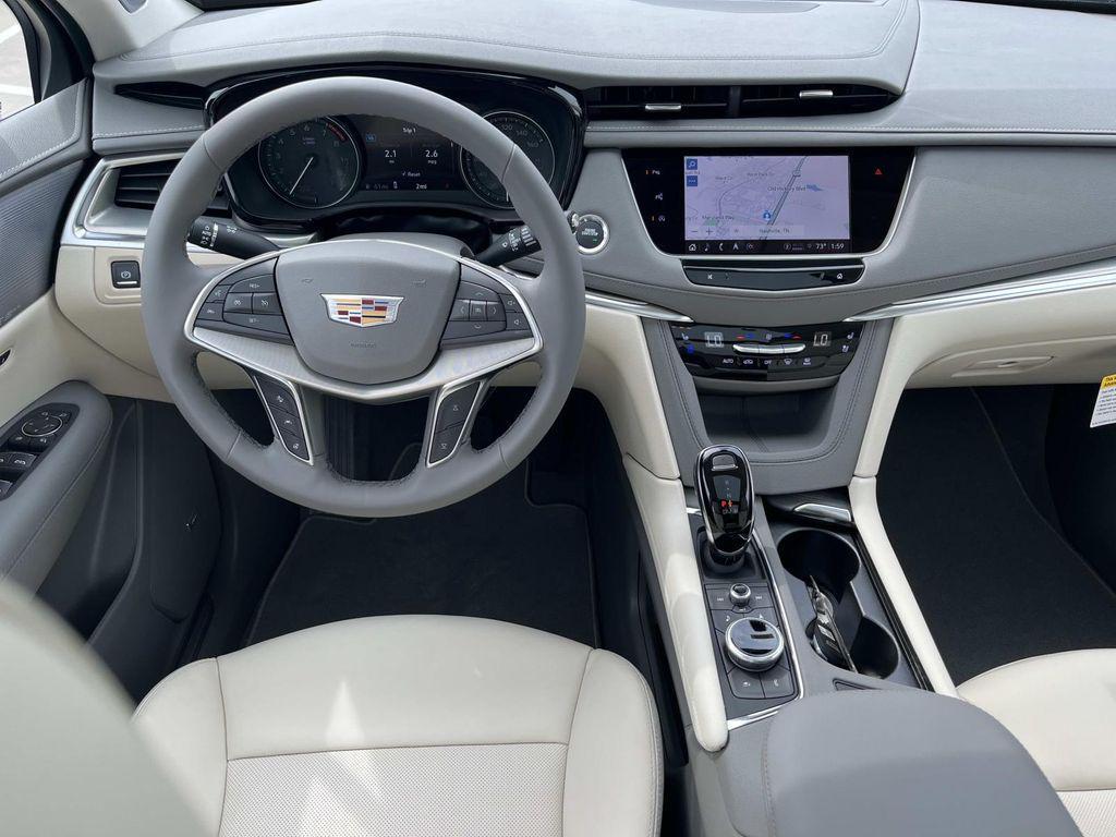 new 2025 Cadillac XT5 car, priced at $57,190