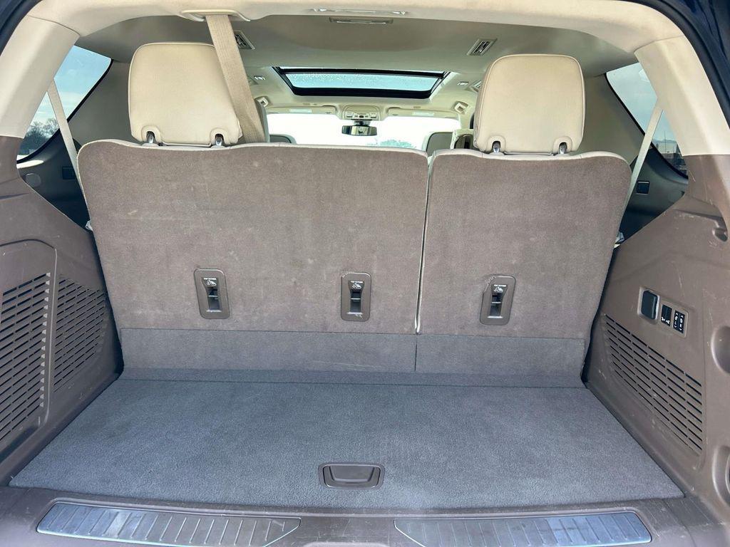 used 2022 GMC Yukon car, priced at $48,987