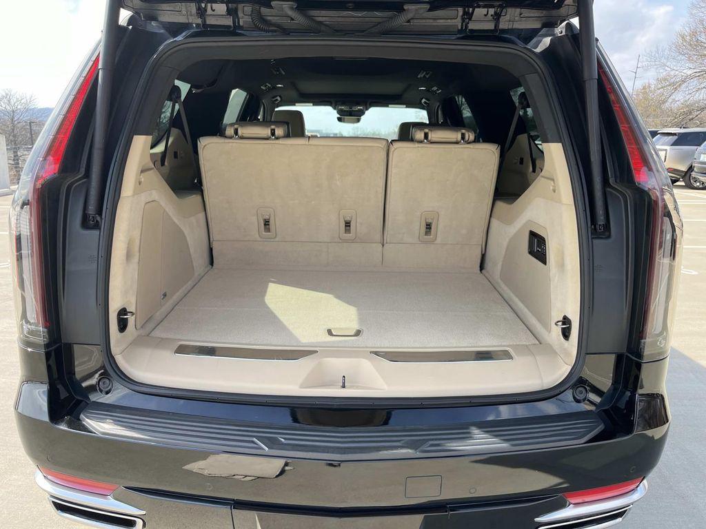 used 2024 Cadillac Escalade ESV car, priced at $77,994