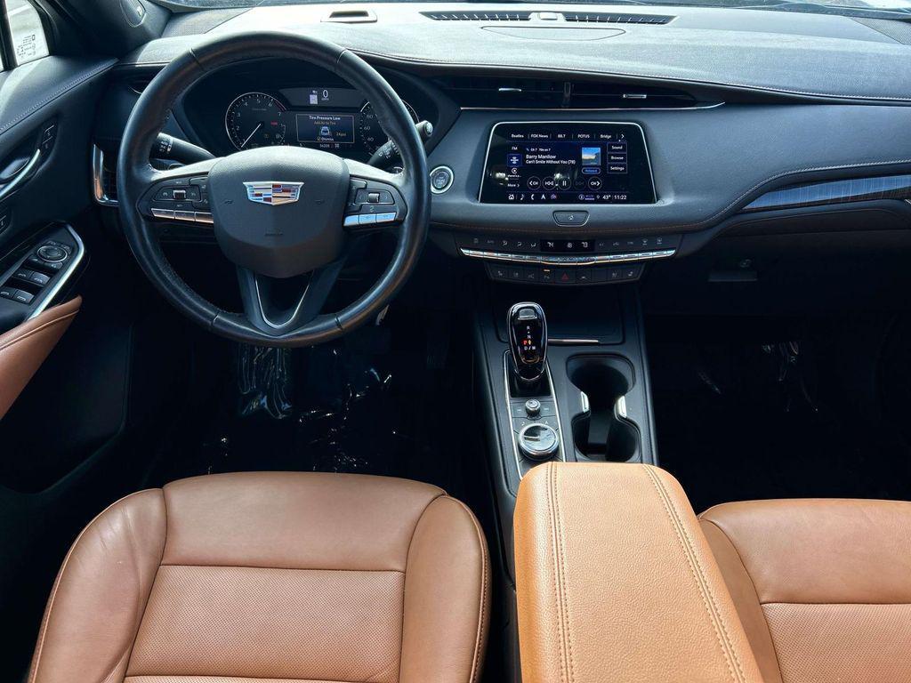 used 2023 Cadillac XT4 car, priced at $31,900