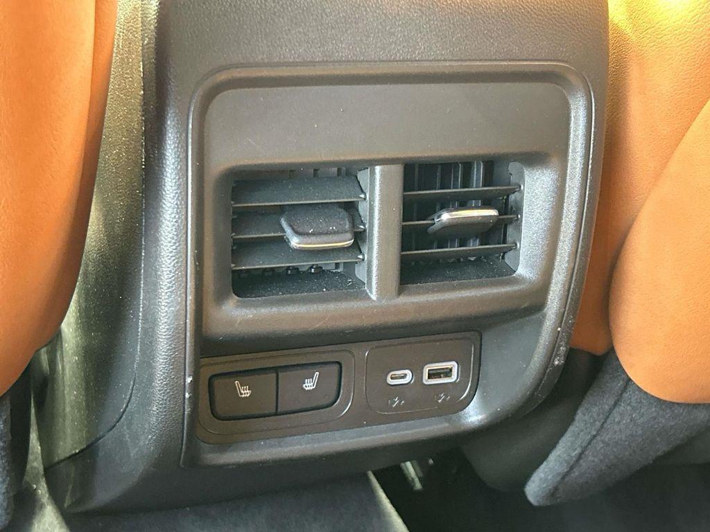 used 2023 Cadillac XT4 car, priced at $31,900