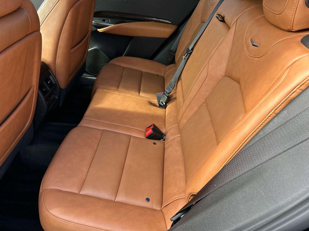 used 2023 Cadillac XT4 car, priced at $31,900