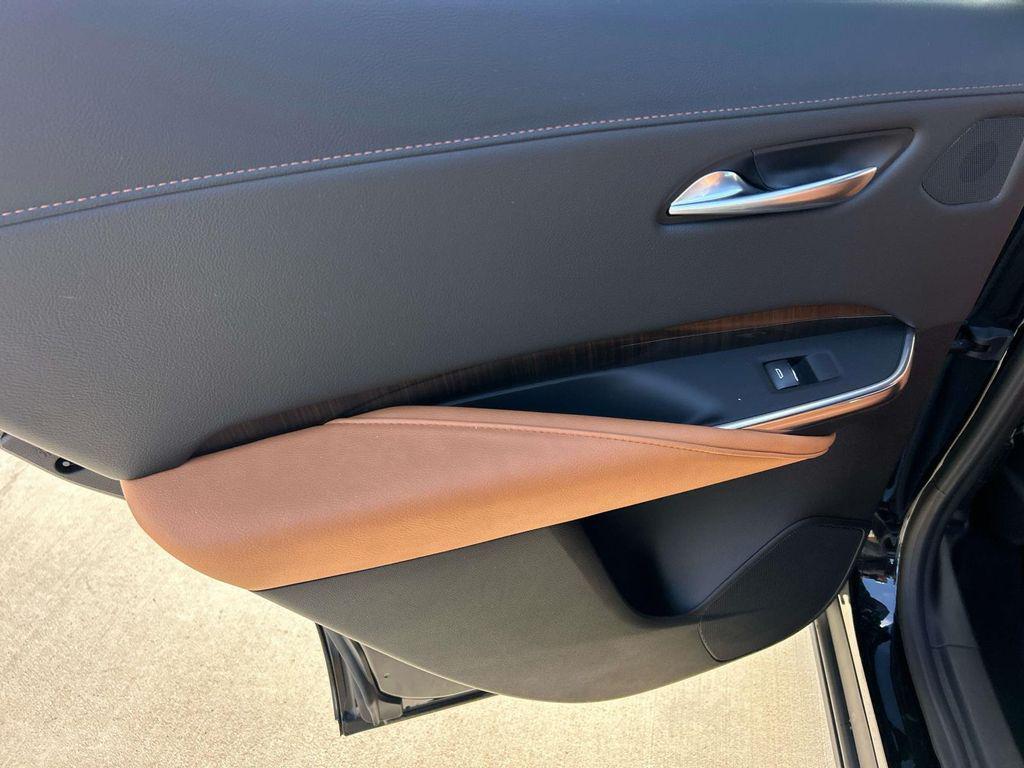 used 2023 Cadillac XT4 car, priced at $31,900