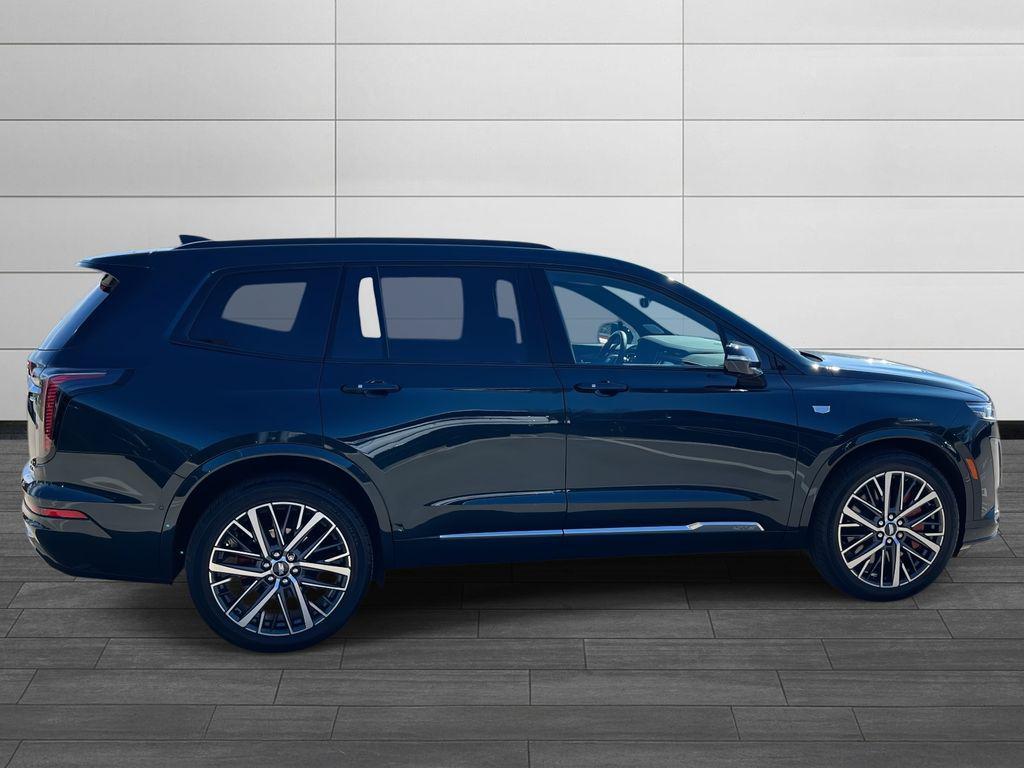 used 2025 Cadillac XT6 car, priced at $57,900