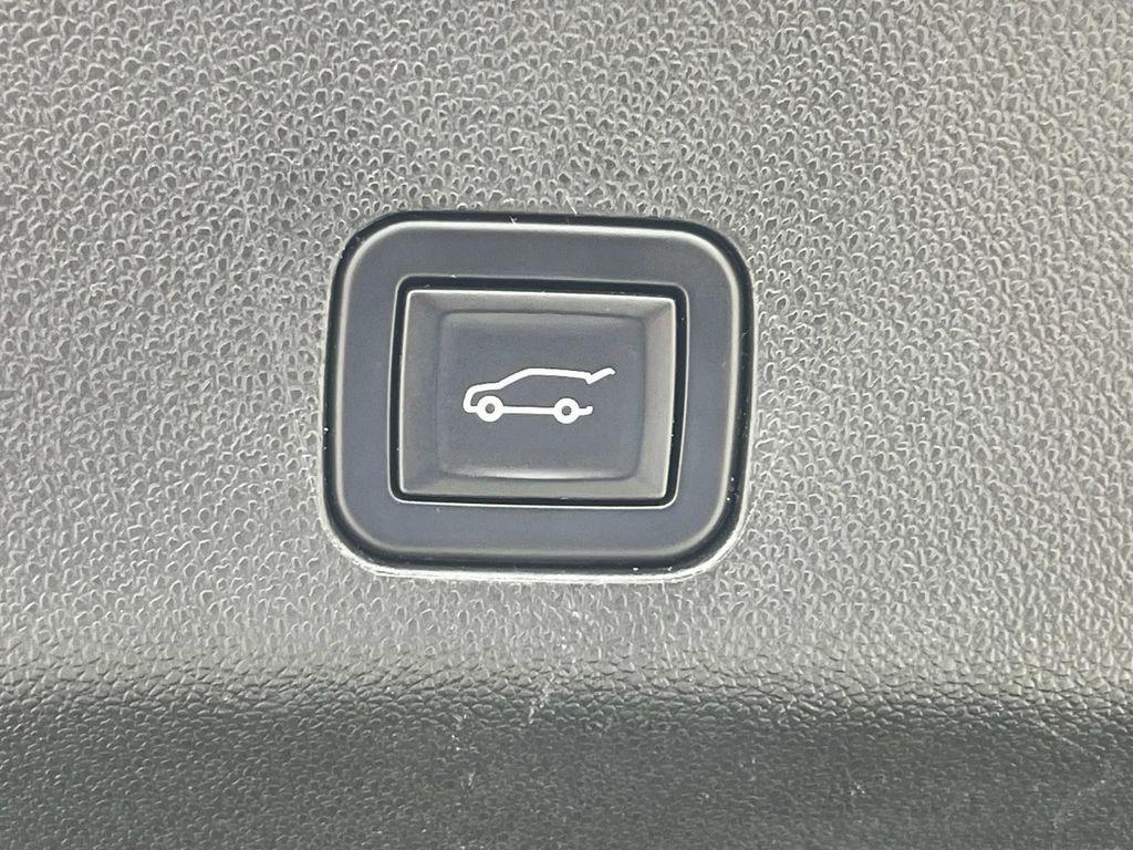 used 2021 Cadillac Escalade car, priced at $51,993