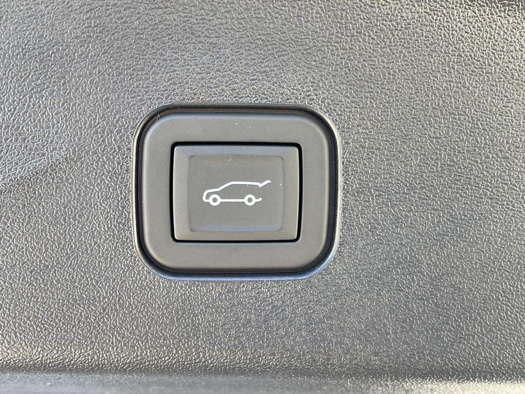 new 2026 Cadillac VISTIQ car, priced at $79,890